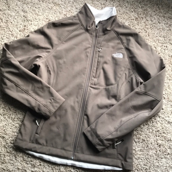 The North Face Jackets & Blazers - The North Face women’s large jacket taupe/brown
